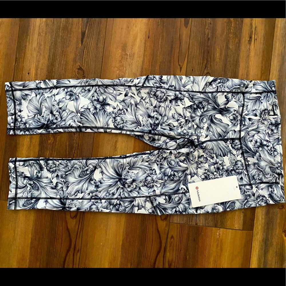 Lululemon Crop 21” Leggings